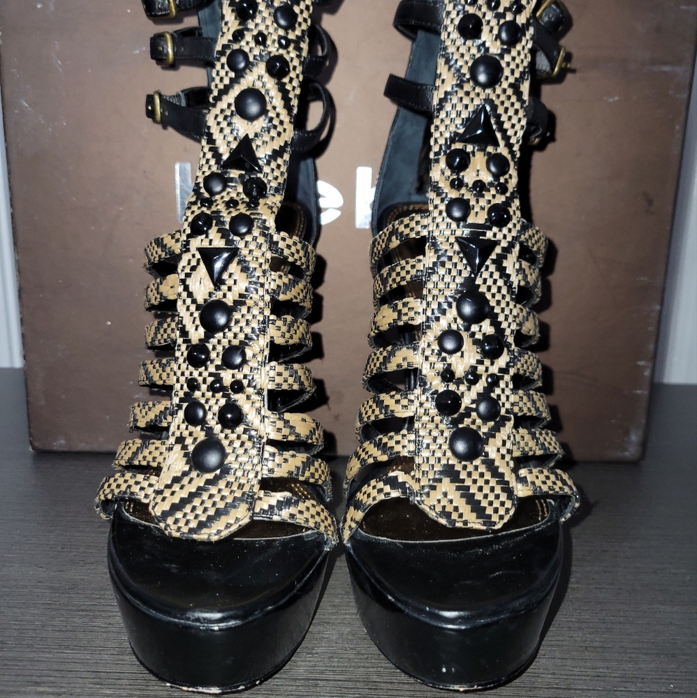 Bebe Romy Black and Tan woven high heel shoes